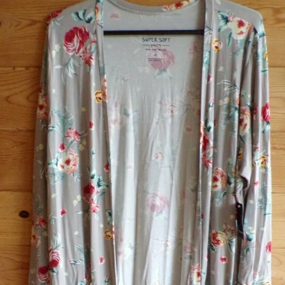Torrid Super soft Floral Duster